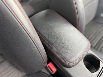 Mercedes-Benz A Class 2.1 A200d AMG Line (Executive) 7G-DCT Euro 6 (s/s) 5dr