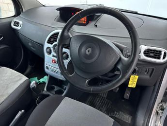 Renault Grand Modus 1.5 dCi Dynamique Euro 4 5dr