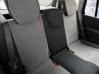 Renault Grand Modus 1.5 dCi Dynamique Euro 4 5dr