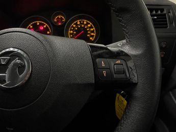 Vauxhall Zafira 1.7 CDTi ecoFLEX Design Euro 5 5dr (SNav)