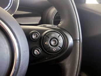 MINI Electric Hatch Cooper SE 32.6kWh Level 2 Hatchback 3dr Electric Auto (184 ps)