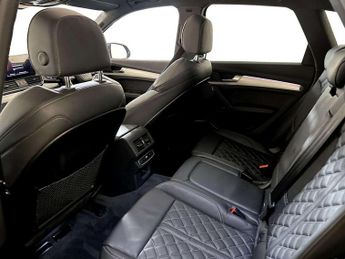 Audi Q5 2.0 TFSIe 55 Competition SUV 5dr Petrol Plug-in Hybrid S Tronic 