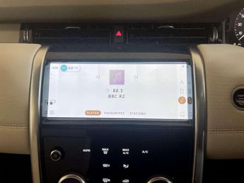 Land Rover Discovery Sport 1.5 P300e 12.2kWh R-Dynamic SE SUV 5dr Petrol Plug-in Hybrid Aut