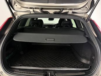 Volvo V60 2.0 B4 MHEV R-Design Auto Euro 6 (s/s) 5dr