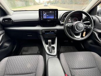 Toyota Yaris 1.5 VVT-h Icon E-CVT Euro 6 (s/s) 5dr