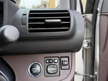 Toyota iQ 1.0 VVT-i 2 Multidrive Euro 4 3dr