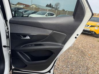 Peugeot 3008 1.2 PureTech Allure EAT Euro 6 (s/s) 5dr