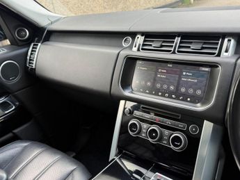 Land Rover Range Rover 3.0 TD V6 Vogue SE Auto 4WD Euro 6 (s/s) 5dr