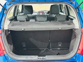 Suzuki Swift 1.5 GLX 5dr