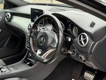 Mercedes-Benz GLA 2.1 GLA220d AMG Line (Premium) 7G-DCT 4MATIC Euro 6 (s/s) 5dr