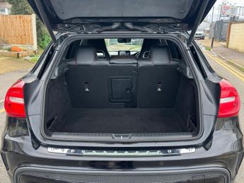 Mercedes-Benz GLA 2.1 GLA220d AMG Line (Premium) 7G-DCT 4MATIC Euro 6 (s/s) 5dr