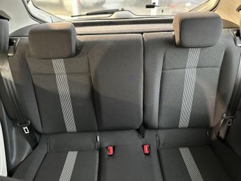 Volkswagen up! 1.0 High up! Hatchback 5dr Petrol ASG Euro 6 (s/s) (75 ps)