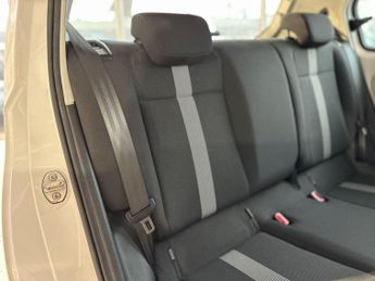 Volkswagen up! 1.0 High up! Hatchback 5dr Petrol ASG Euro 6 (s/s) (75 ps)