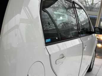 Volkswagen up! 1.0 High up! Hatchback 5dr Petrol ASG Euro 6 (s/s) (75 ps)