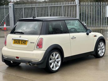 MINI Hatch 1.6 Cooper CVT Euro 4 3dr