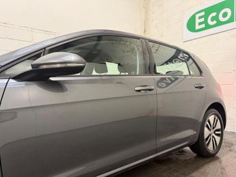 Volkswagen e-Golf 35.8kWh e-Golf Auto 5dr