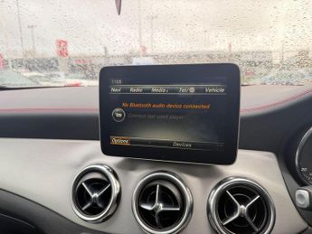 Mercedes-Benz GLA 2.1 GLA220d AMG Line (Premium Plus) 7G-DCT 4MATIC Euro 6 (s/s) 5