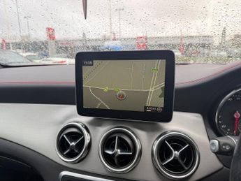 Mercedes-Benz GLA 2.1 GLA220d AMG Line (Premium Plus) 7G-DCT 4MATIC Euro 6 (s/s) 5