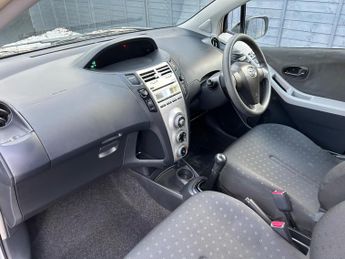 Toyota Yaris 1.4 D-4D T2 5dr