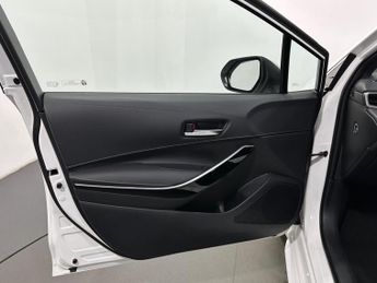 Toyota Corolla 2.0 VVT-h Design Touring Sports CVT Euro 6 (s/s) 5dr