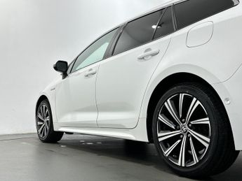 Toyota Corolla 2.0 VVT-h Design Touring Sports CVT Euro 6 (s/s) 5dr