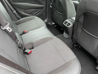 Vauxhall Insignia 1.5i Turbo GPF SRi VX Line Nav Grand Sport 5dr Petrol Automatic 