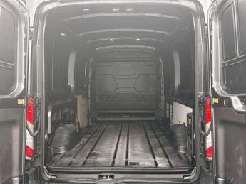 Ford E-Transit 350 68kWh Trend Panel Van 5dr Electric Auto RWD L3 H2 (184 ps)