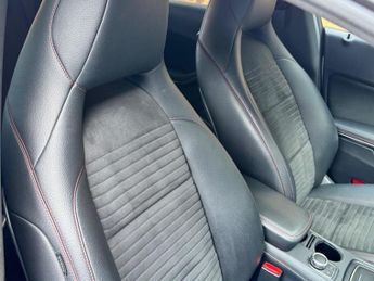 Mercedes-Benz CLA 2.1 CLA220d AMG Line Coupe 7G-DCT 4MATIC Euro 6 (s/s) 4dr