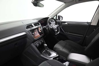 Volkswagen Tiguan 2.0 TDI SEL DSG Euro 6 (s/s) 5dr