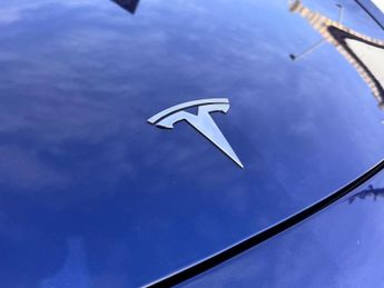 Tesla Model 3 (Dual Motor) Long Range Auto 4WDE 4dr