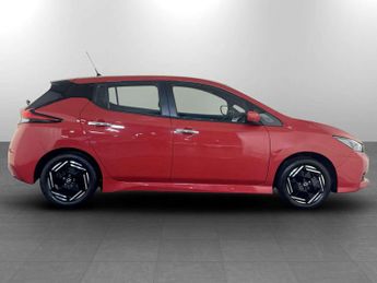 Nissan Leaf 39kWh Acenta Hatchback 5dr Electric Auto (150 ps)