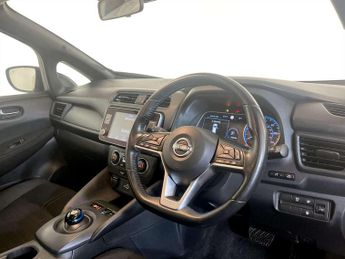 Nissan Leaf 39kWh Acenta Hatchback 5dr Electric Auto (150 ps)