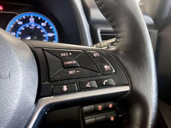Nissan Leaf 39kWh Acenta Hatchback 5dr Electric Auto (150 ps)