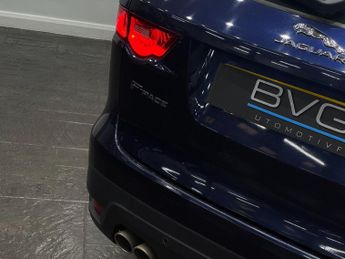 Jaguar F-PACE 2.0 D180 Prestige Auto AWD Euro 6 (s/s) 5dr