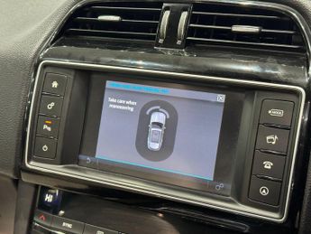 Jaguar F-PACE 2.0 D180 Prestige Auto AWD Euro 6 (s/s) 5dr