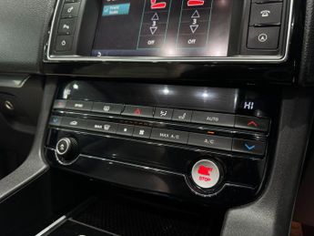 Jaguar F-PACE 2.0 D180 Prestige Auto AWD Euro 6 (s/s) 5dr