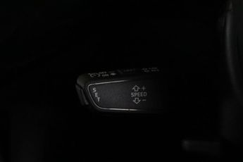 Audi e-tron 50 Sport Auto quattro 5dr 71.2kWh (11kW Charger)