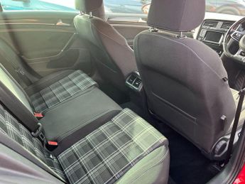 Volkswagen Golf 2.0 TDI BlueMotion Tech GTD DSG Euro 6 (s/s) 5dr