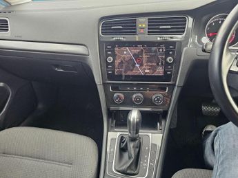 Volkswagen Golf 1.0 TSI Match DSG Euro 6 (s/s) 5dr