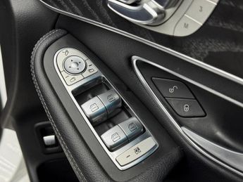 Mercedes-Benz GLC 3.0 GLC350d V6 AMG Line (Premium Plus) Coupe G-Tronic 4MATIC Eur