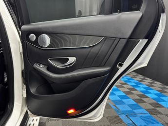 Mercedes-Benz GLC 3.0 GLC350d V6 AMG Line (Premium Plus) Coupe G-Tronic 4MATIC Eur