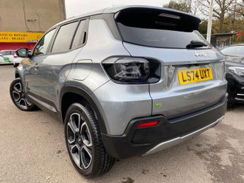 Jeep Avenger 1.2 e-Hybrid Summit e-DCT Euro 6 (s/s) 5dr