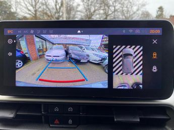 Jeep Avenger 1.2 e-Hybrid Summit e-DCT Euro 6 (s/s) 5dr