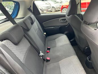 Toyota Yaris 1.33 Dual VVT-i Icon Multidrive S Euro 5 5dr Euro 5