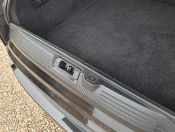 Land Rover Range Rover 3.0 SD V6 Vogue Auto 4WD Euro 6 (s/s) 5dr