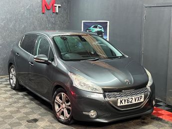 Peugeot 208 1.2 VTi Allure Euro 5 5dr