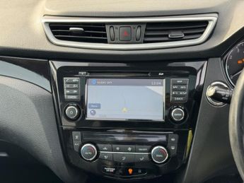 Nissan Qashqai 1.2 DIG-T Tekna XTRON 2WD Euro 6 (s/s) 5dr