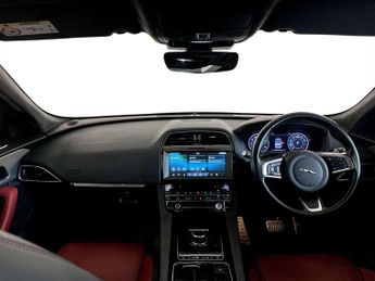 Jaguar F-PACE 2.0 P250i Chequered Flag SUV 5dr Petrol Auto AWD Euro 6 (s/s) (2