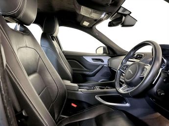 Jaguar F-PACE 2.0 D180 R-Sport SUV 5dr Diesel Auto AWD Euro 6 (s/s) (180 ps)