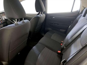 Nissan Leaf 40kWh Acenta Hatchback 5dr Electric Auto (150 ps)